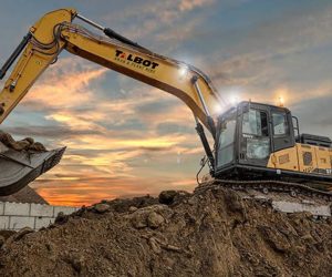 Talbot-Plant-Hire-20-ton-digger-008